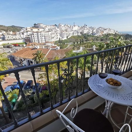 Apartamento Maria Platero Centrico Y Con Las Mejores Vistas Del Casco Antiguo La Montana Y El Mar Mediterraneo Frigiliana Zewnętrze zdjęcie